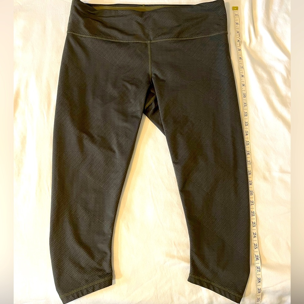 Prana Dark Army Green Capri Leggings Size XL Yoga Fitness Pants